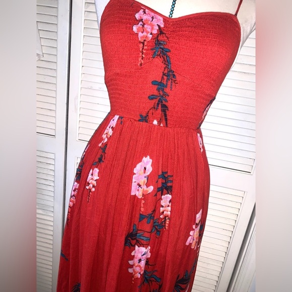 Free People Beau Red Floral Print Smocked Maxi Dress Size Small - Picture 5 of 10